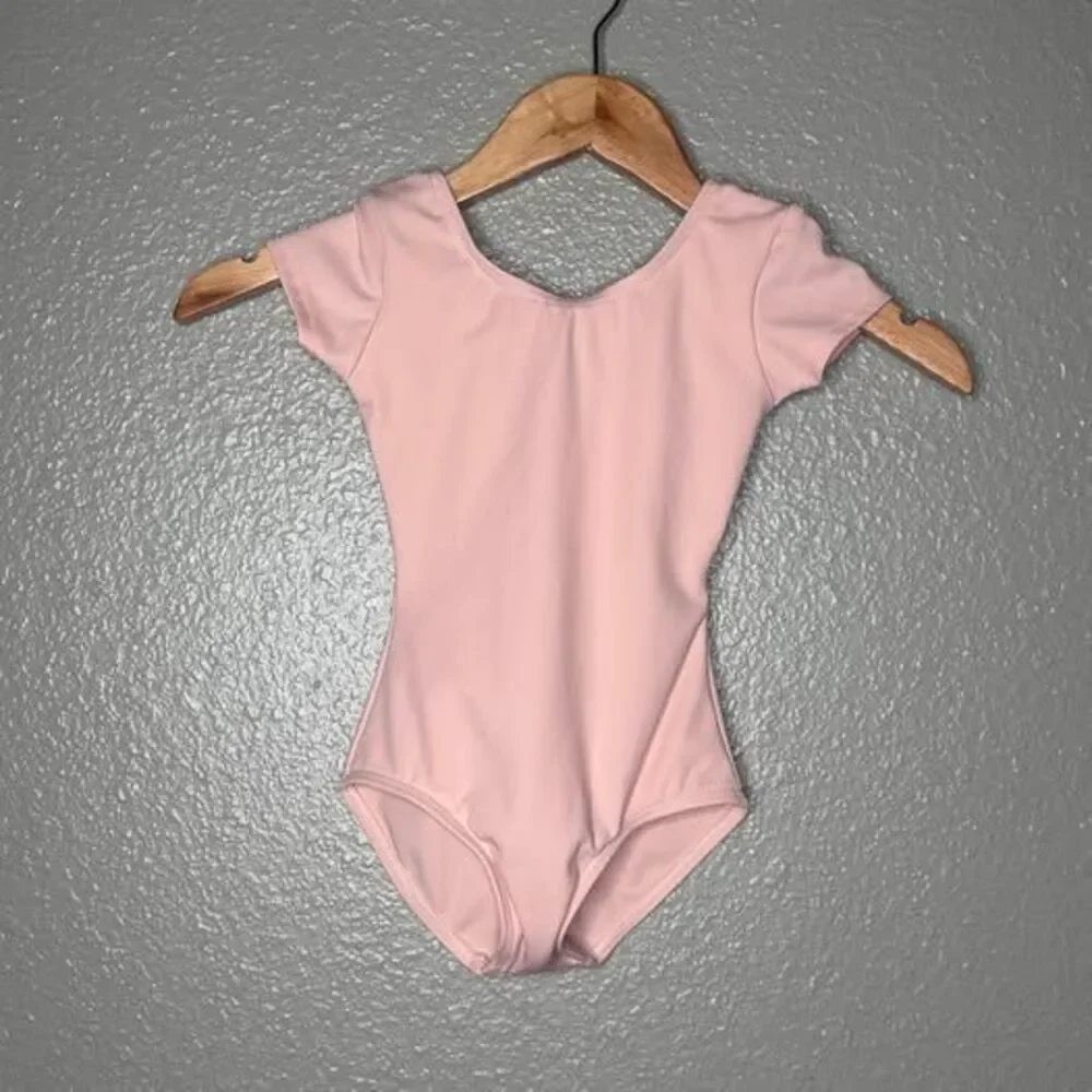 Capezio Short Sleeve pink Leotard